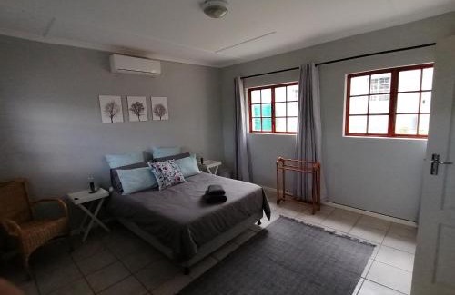 Nkonkobe House | Budget-Friendly Aqua Farm Guesthouse with Hot Tub Access