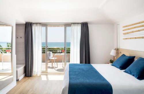 Santa Susanna Hotel | Relaxing AQUA Hotel Onabrava & Spa: 4-Star Oceanfront Escape