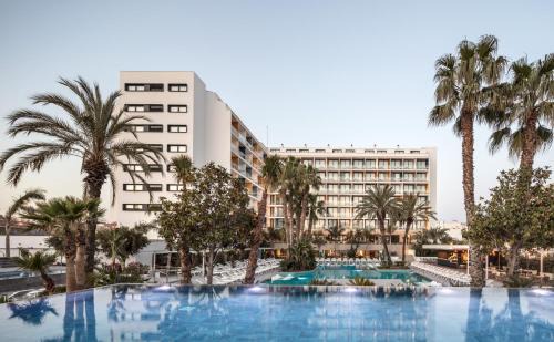 Malgrat de Mar Hotel | Elegant AQUA Hotel Silhouette & Spa - Adults Only Retreat