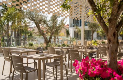 Malgrat de Mar Hotel | Elegant AQUA Hotel Silhouette & Spa - Adults Only Retreat