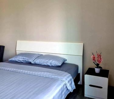 Bang Kho Apartment | Modern Aqua Residences: Ideal Stay Near Wutthakat Station