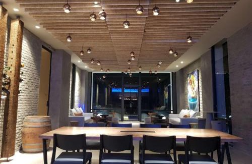 Fengbin Hotel | Discover AQUA Tree Resort: Family-Friendly Getaway Awaits