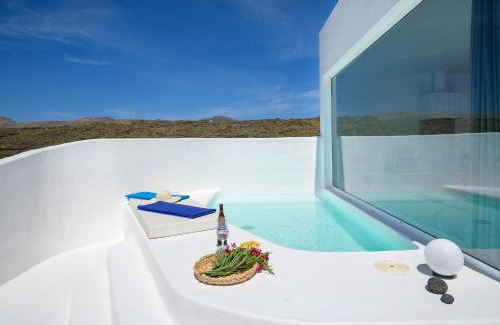 Punta Mujeres Apartment | Experience AQUABLANCA Suite Pool Deluxe in Punta Mujeres