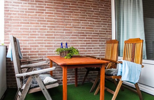 Bruinisse Apartment | Guest Favorite: 2 Bedroom Retreat in Bruinisse with Lake View