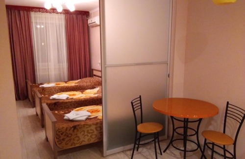 Klin Hotel | Inviting Stay at Aquamarin Hotel with Breakfast & Hot Tub