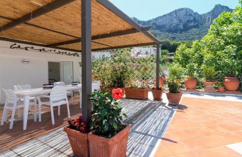 Marina Grande Apartment | Relaxing Capri Suites at AQUAMARINE: Rated 10/10 for Families