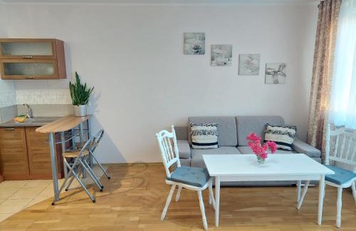 Reda Apartment | Top-Rated Aquaria Maria Apartment: Pet & Child Friendly Stay