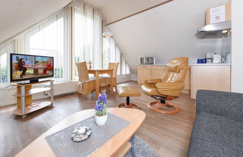 Esens Apartment | Child-Friendly Aquarius Vacation Apartments Haus Sternenlicht