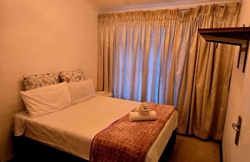 Greater Johannesburg Metropolitan Area House | Aquasaints Guest Lodge