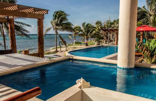 Majahual Hotel | Relax at Aquastar Hotel & Apartments with Oceanfront Bliss