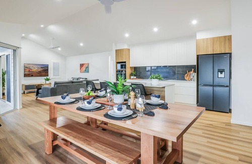 Agnes Water House | Aquatic Abode: New 4 Bedroom with Pool & Ocean View