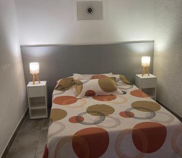 Banfield House | Budget-Friendly AQUI ES 4 with Child-Friendly Amenities