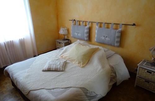 Castellane House | Discover Aqui Sian Ben: Guest Rated 8.7/10 Experience