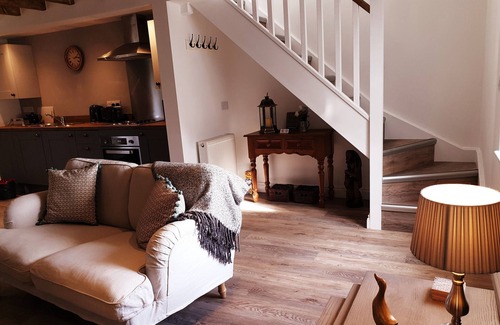 Greenhead Cottage | Quaint Aquila Cottage: Cozy Getaway with Log Burner