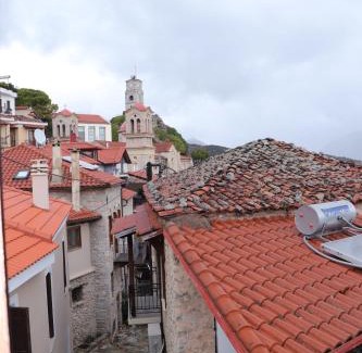 Arachova House | Arachova Maisonette