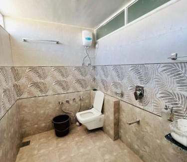Rajpipla House | Discover Aradhya Home Stay Near the Statue of Unity