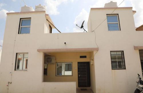 Rajpipla House | Pet-Friendly Retreat at Aradhya Prime Home Stay