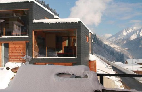 Kappl Apartment | Discover Aradira: Pet-Friendly Retreat with High Ratings