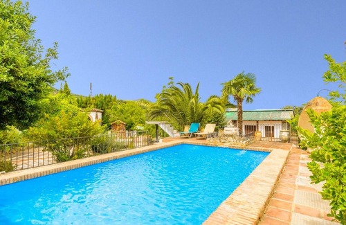 Priego de Cordoba Villa | Escape to Arados Priego de Córdoba with Pool & Spa Amenities