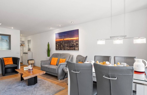 Ernen Apartment | Delightful Aragon P36 with Lake Views & Spa Experience