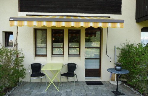 Ernen Apartment | Aragon V149: Guest Rated 9.7, Pet-Friendly Escape Awaiting