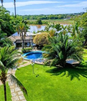 Barra do Garcas Hotel | Enjoy Comfort at Araguaia Hotel with Pool & Pet-Friendly Perks