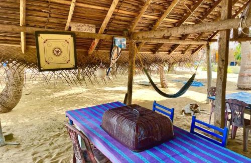 Kalpitiya Bed & Breakfast | Discover Araliya Villa: Oceanfront, Pet-Friendly Escape