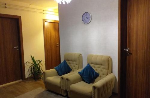 Gyula House | Top-Rated Aranka Apartman: Family-Friendly & Kitchen Access