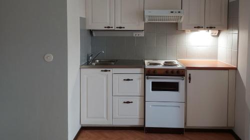 Nakkila Apartment | Pet-Friendly Getaway at Arantilan Rivitalokaksio, Rated 8.8
