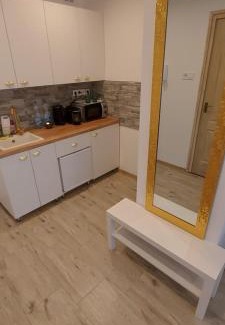 Salgotarjan Apartment | Arany Light Studio