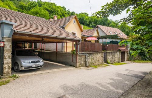 Szentendrei Apartment | Guest Rated 10/10 at Aranyláz Vendégház - Unforgettable Stay