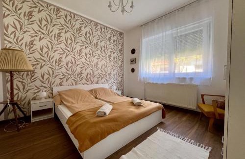 Abadszalok Apartment | Top Rated AranyLak Vendégház with Kitchen Amenities
