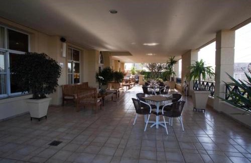 Subsetor Sul - 1 Hotel | Explore Araucária Flat Apto 305: Pool, Breakfast & Family Fun