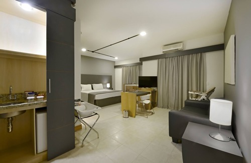 Ribeirao Preto Hotel | Discover Araucária Plaza: Rated 9.2 with Pool & Spa