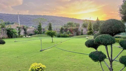 Khattalwada House | Aravali hill view farm
