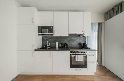 Erdberg Apartment | Arbio I Balcony Apart in Simmering