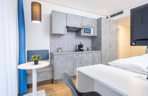 Geidorf Apartment | Cozy Balcony Apartment Near Graz University for All Families