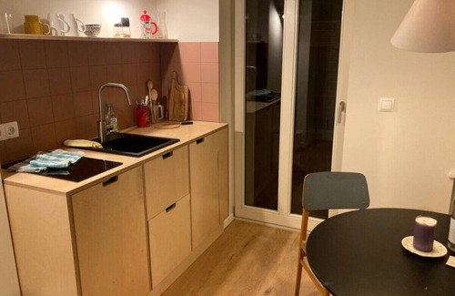 Alt-West Apartment | Arbio I Lax Cozy Studio near Karl-Heine-Strasse