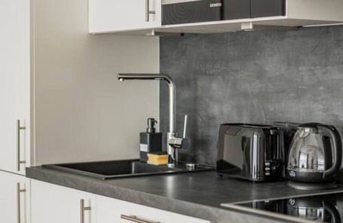 Erdberg Apartment | Modern Arbio I Lux Penthouse: Family-Friendly Retreat