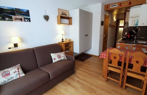 Arc-1800 Apartment | Guest Rated: 9.6 at Arc 1800 Studio with Spa & Pool