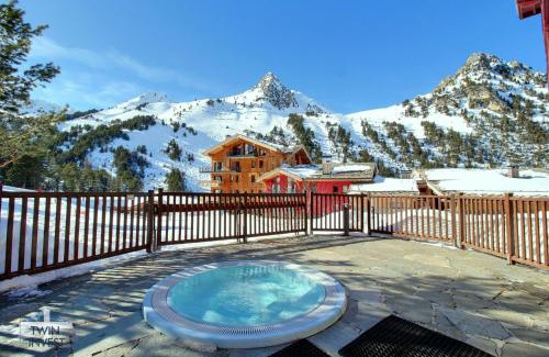 Arc-1950 Apartment | ARC 1950 - Appartement 10 personnes Duplex Cheminée - ski aux pieds - Sauna, Hammam, Jacuzzi, Piscine