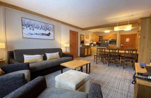 Arc-1600 Apartment | Discover Arc 1950: Family-Friendly Retreat with Spa & Pool