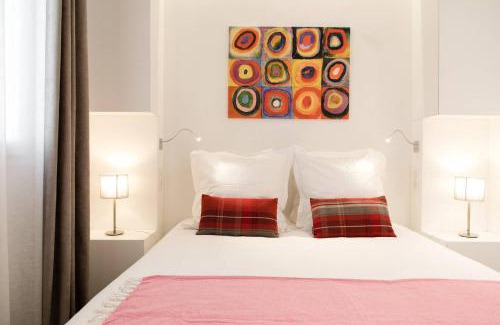 Ternes Apartment | Stylish Arc de Triomphe Apartment with Family-Friendly Amenities