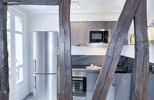 Ternes Apartment | Experience Champs-Élysées Finest Flat with Spa & Breakfast