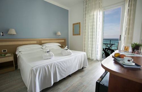 Diano Marina Hotel | Experience Comfort at Arc en Ciel Hotel - 4 Star Retreat