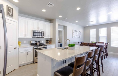 Sienna Hills House | Unforgettable Arcade Adventure: Dive into Fun & Relaxation!