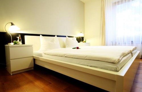 Hagen Hotel | Relax at Arcadeon: 4-Star Comfort with Pet-Friendly Amenities