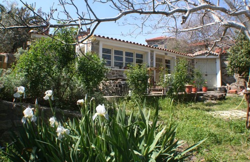 Eresos House | Discover Arcadia Eressos: Pet-Friendly Retreat with Spa