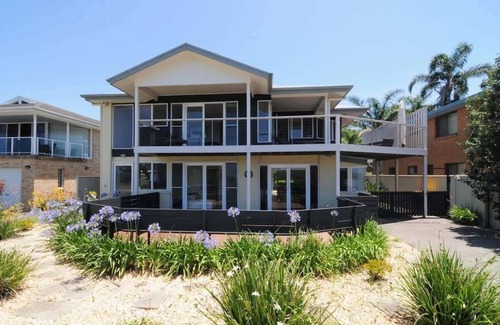 Vincentia House | Arcadia: Premier Oceanfront Retreat with Pool & Views