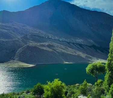 Hunza Hotel | Arcadian 3Skies Borith Lake